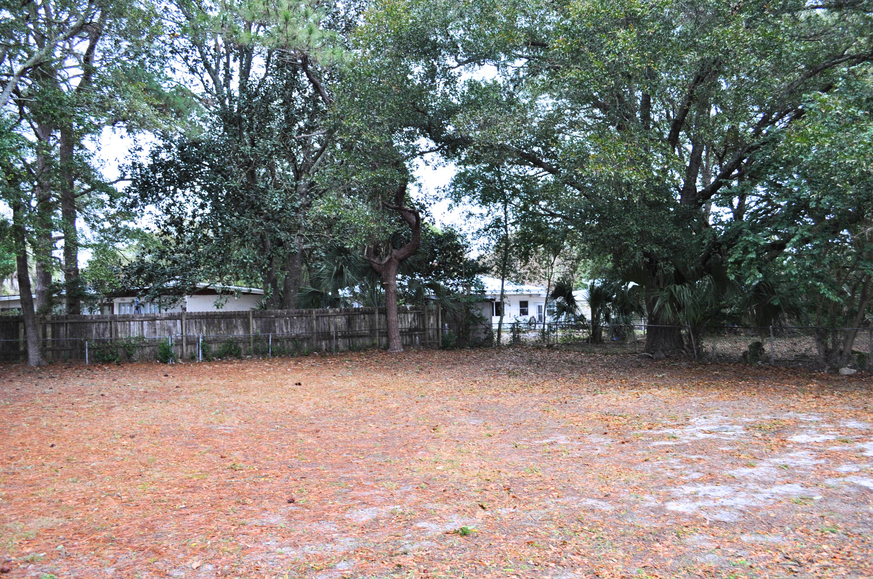 VILLA RUSS PARK - Residential