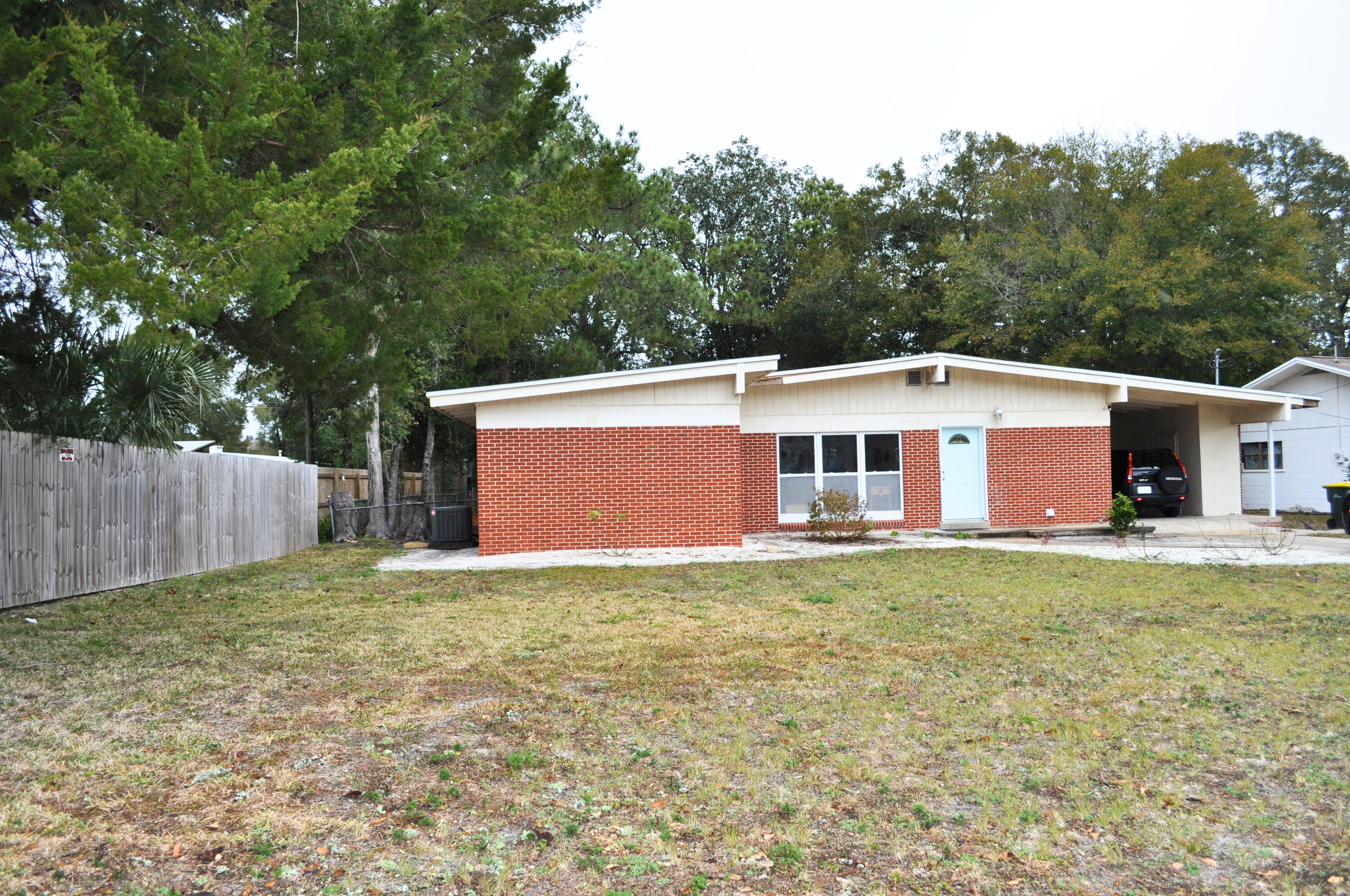 VILLA RUSS PARK - Residential