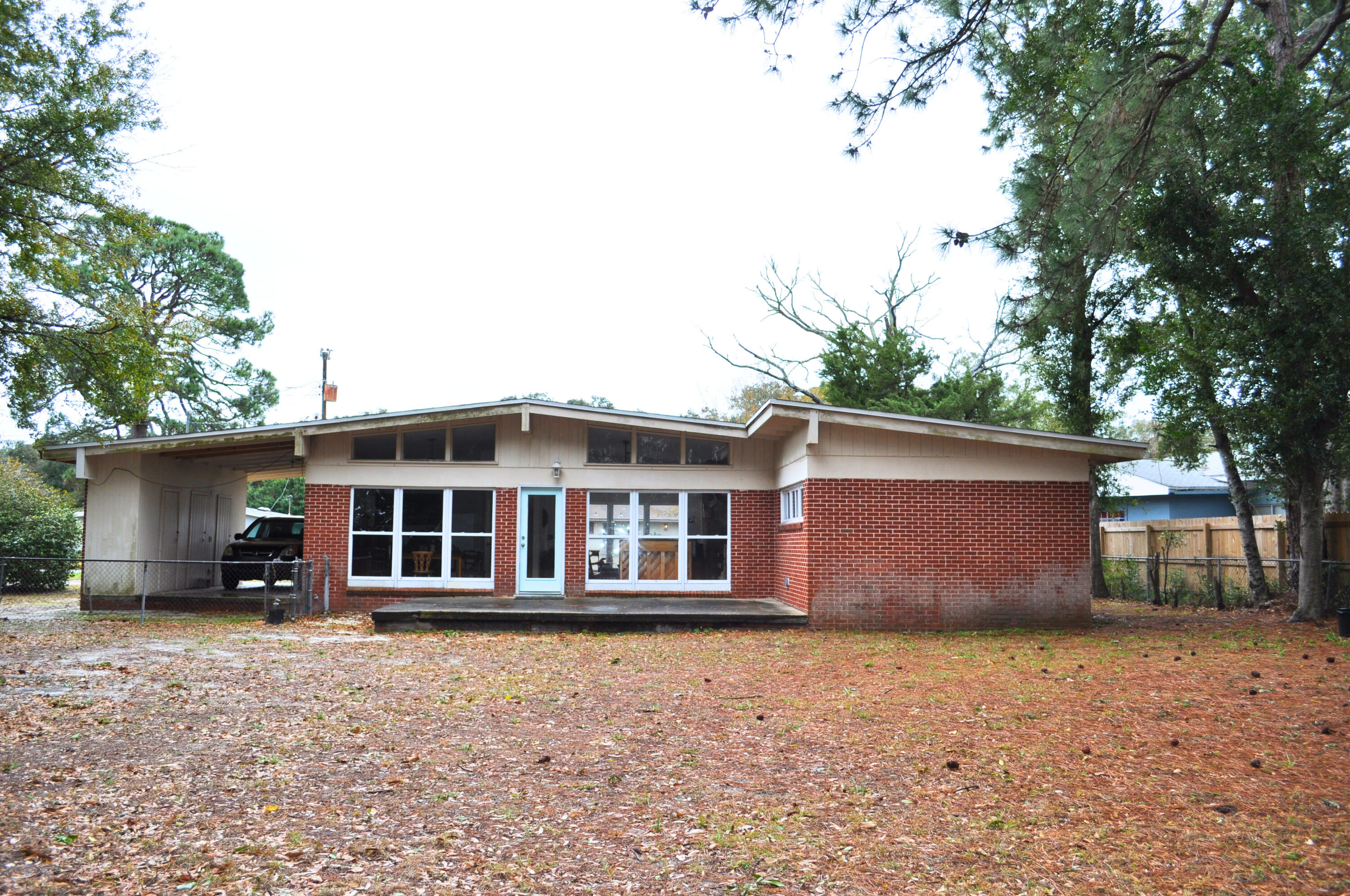 VILLA RUSS PARK - Residential