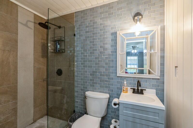 LAKESIDE EAST - Residential