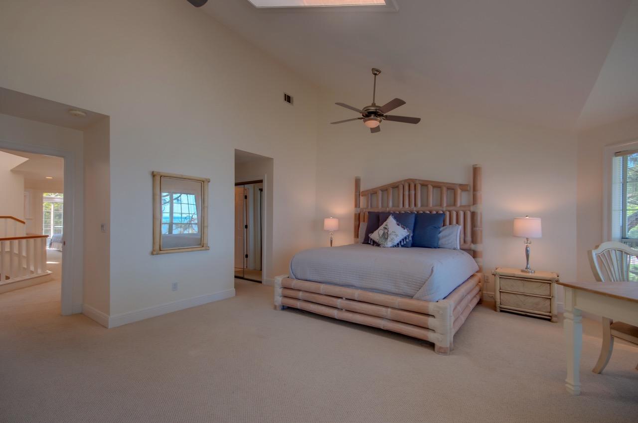 VANTAGE POINTE - Residential