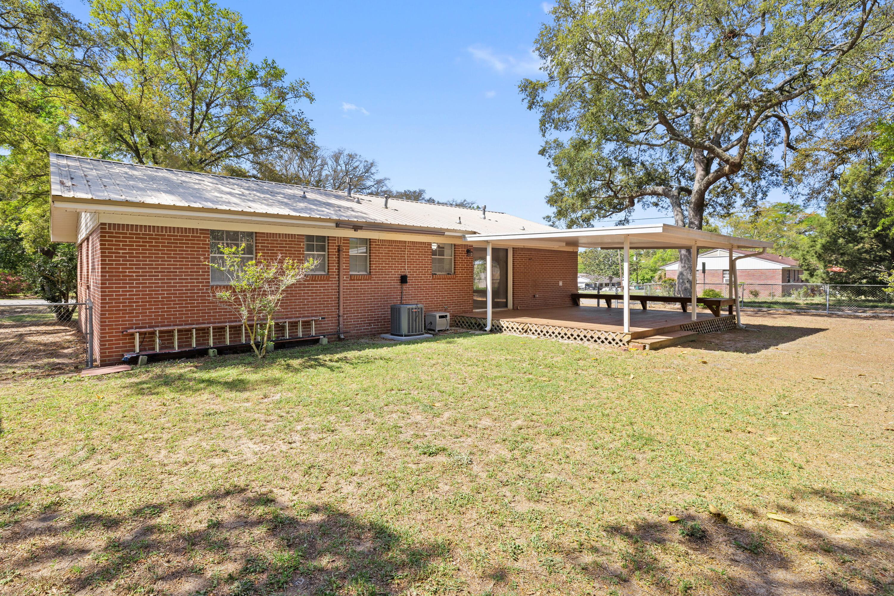 PINECREST HILLS S/D - Residential