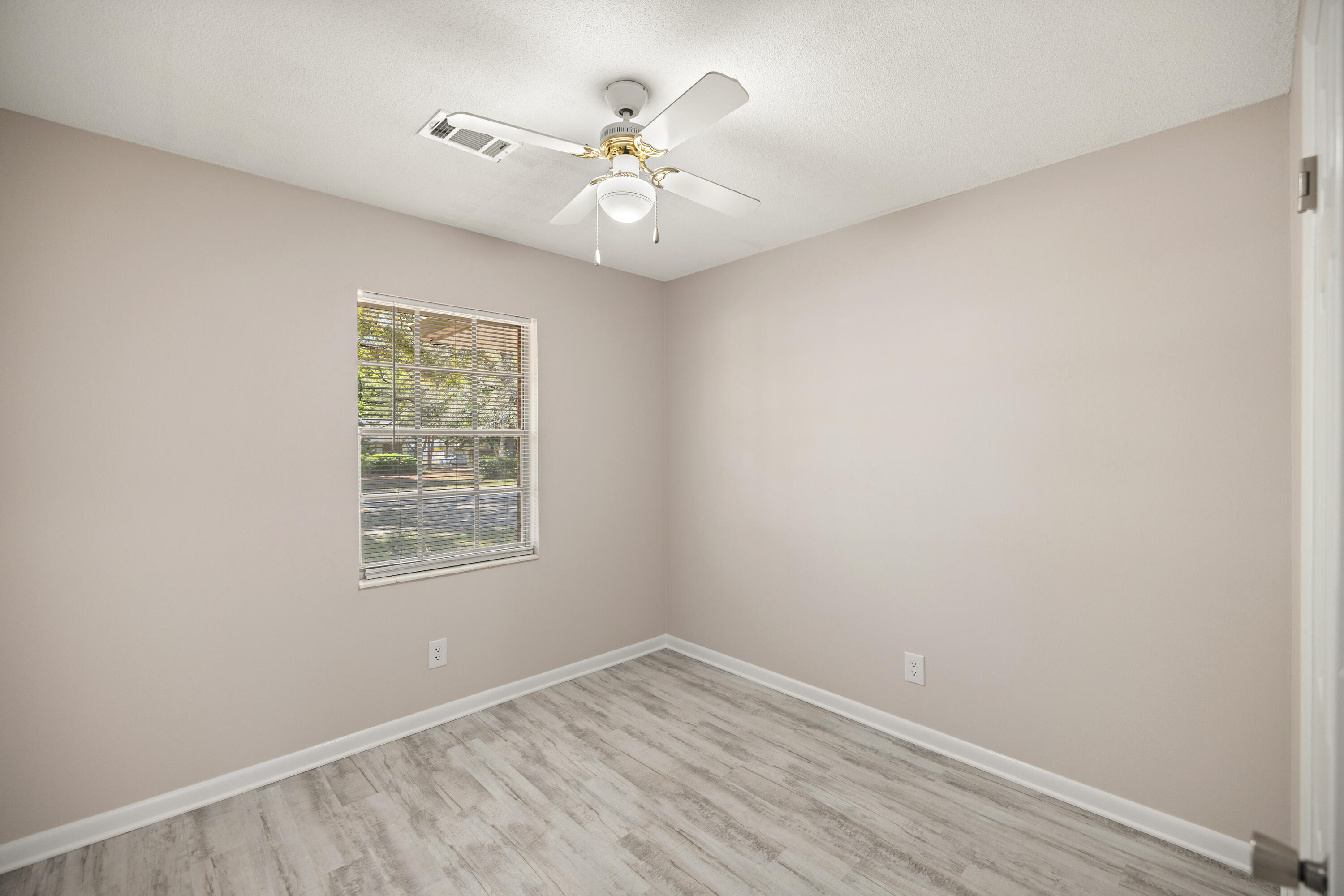 PINECREST HILLS S/D - Residential