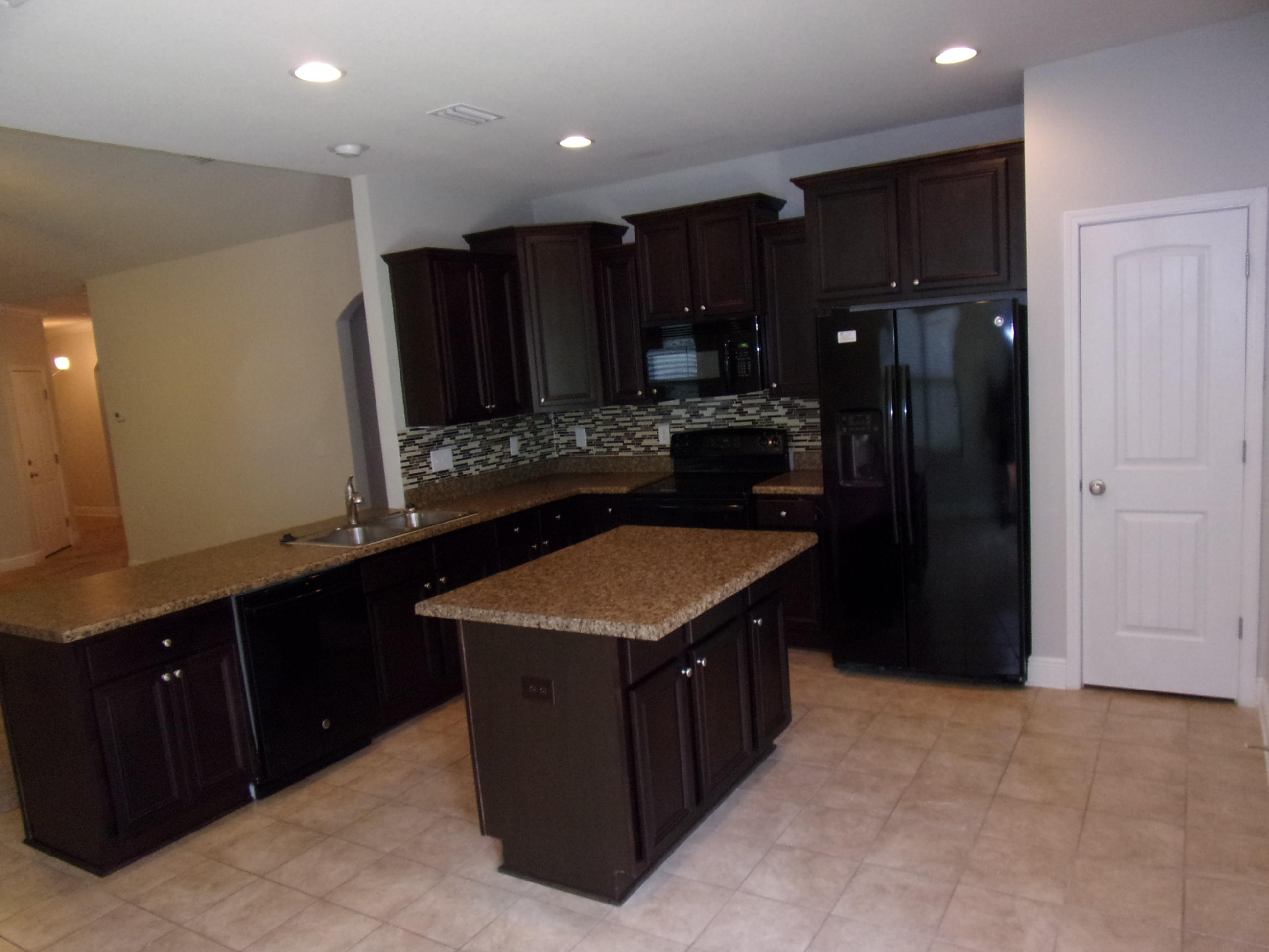 WATERFORD SOUND - Residential Lease