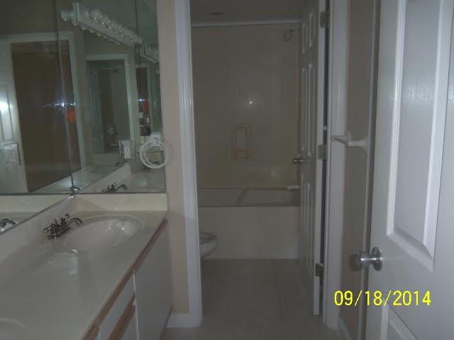 COURT DEL MAR - Residential