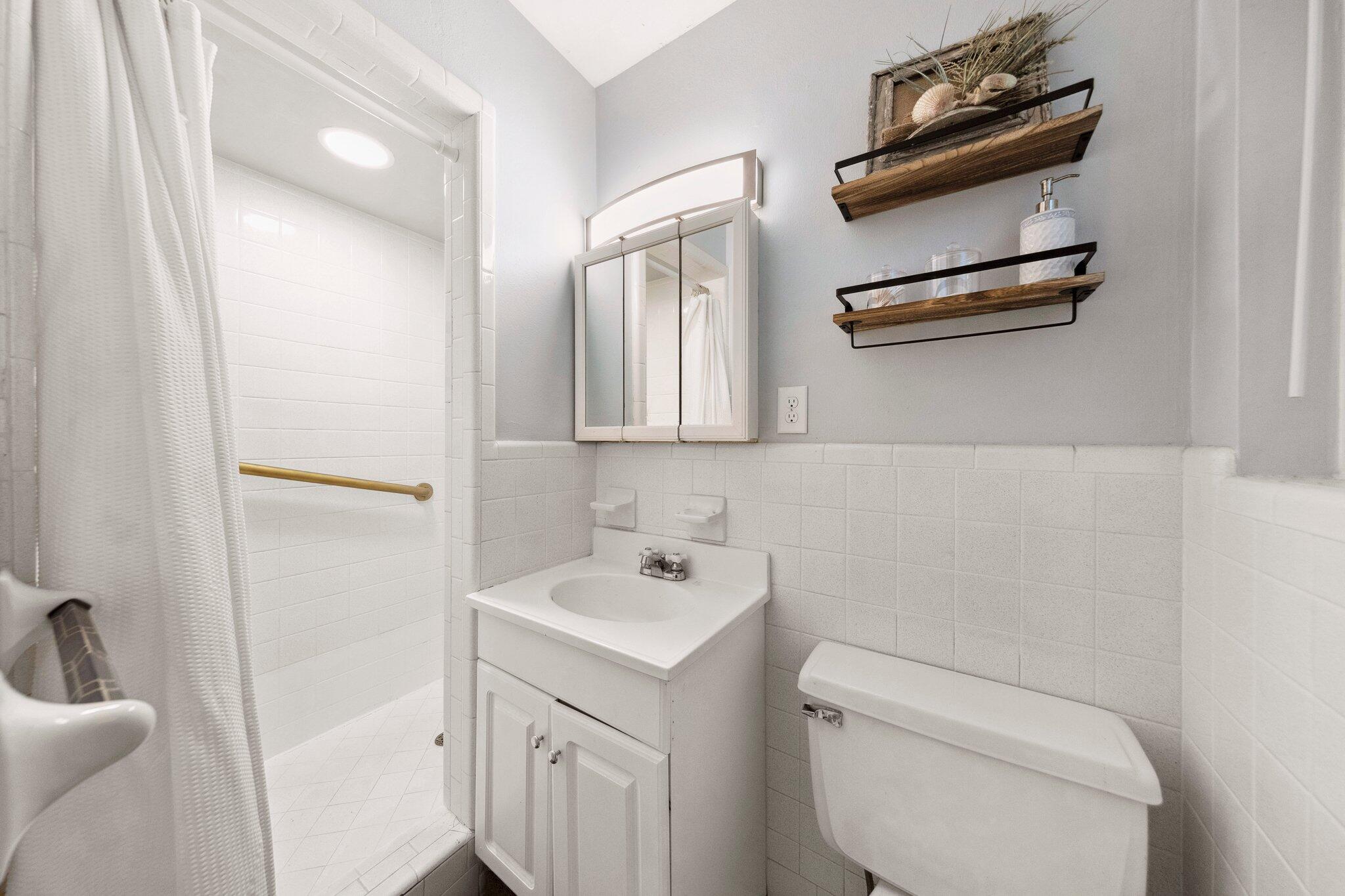 COLONY ESTATES - Residential