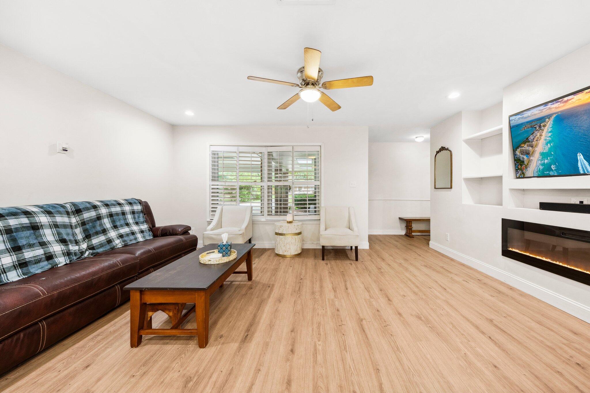 COLONY ESTATES - Residential