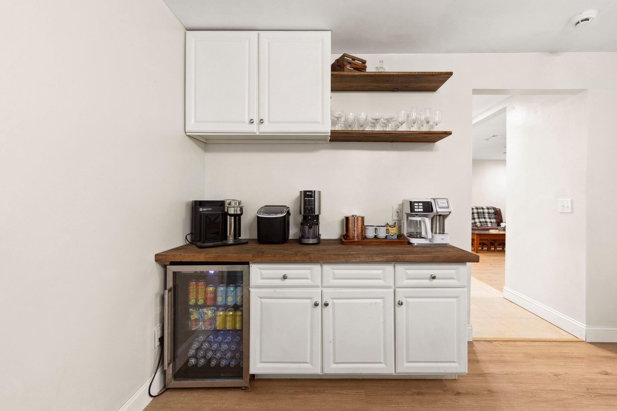 COLONY ESTATES - Residential