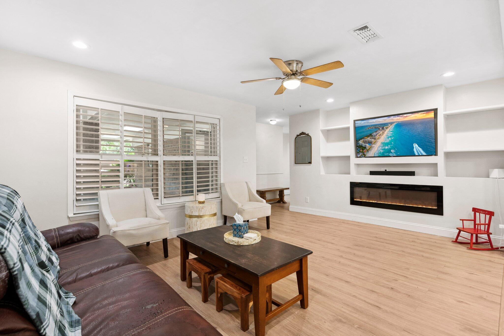 COLONY ESTATES - Residential