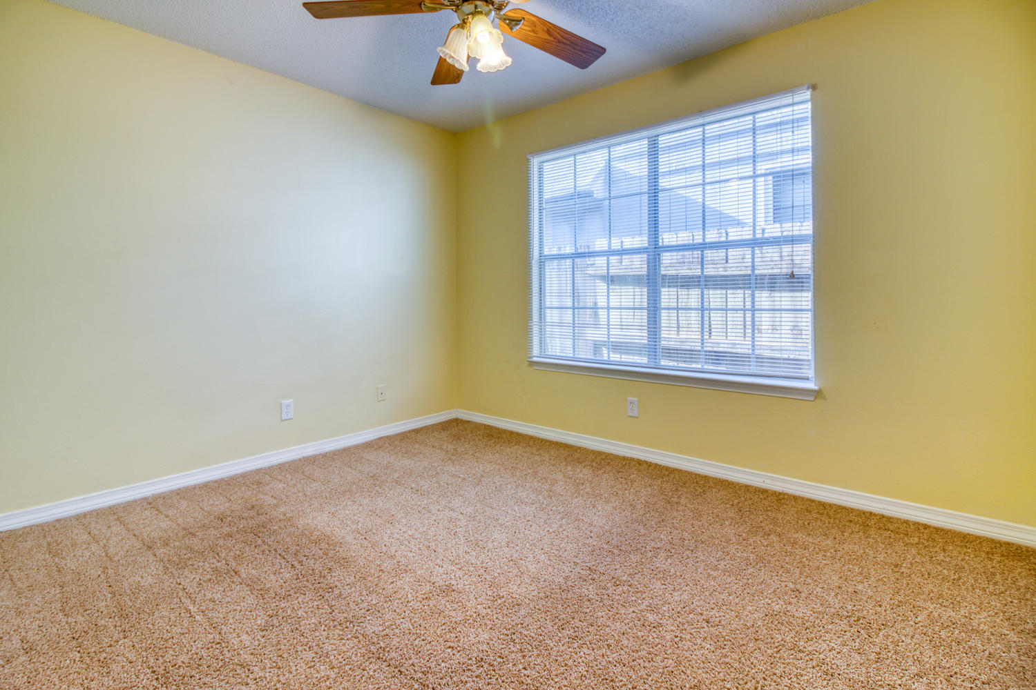 WOODLAND PARK ESTATES - Residential