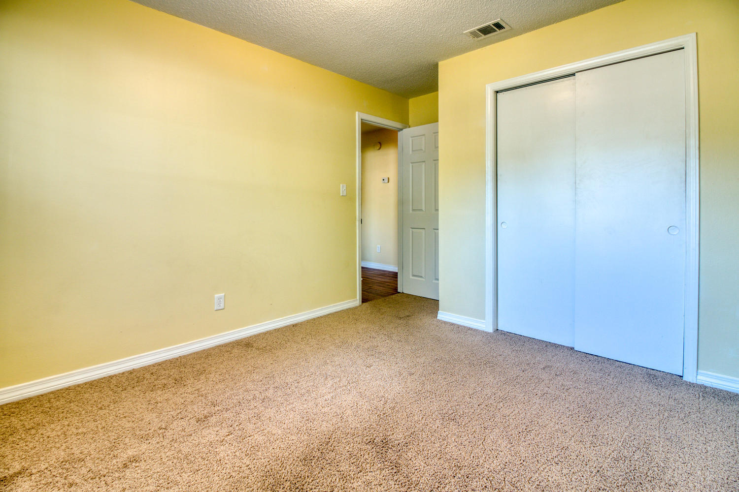 WOODLAND PARK ESTATES - Residential