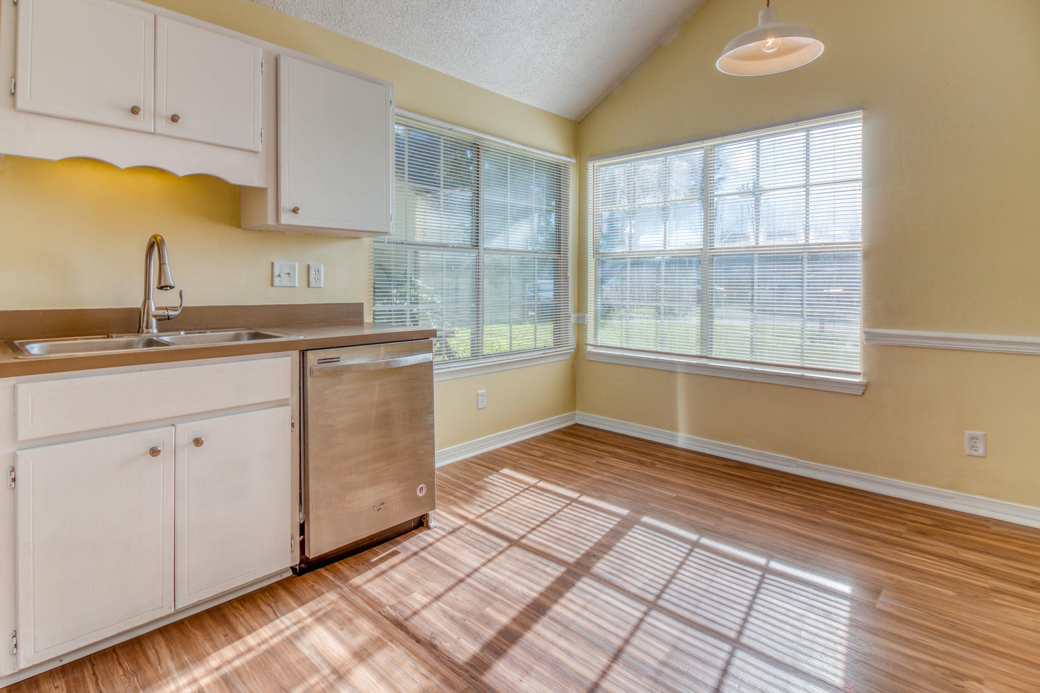 WOODLAND PARK ESTATES - Residential