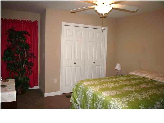 CARONDOLET - Residential Lease