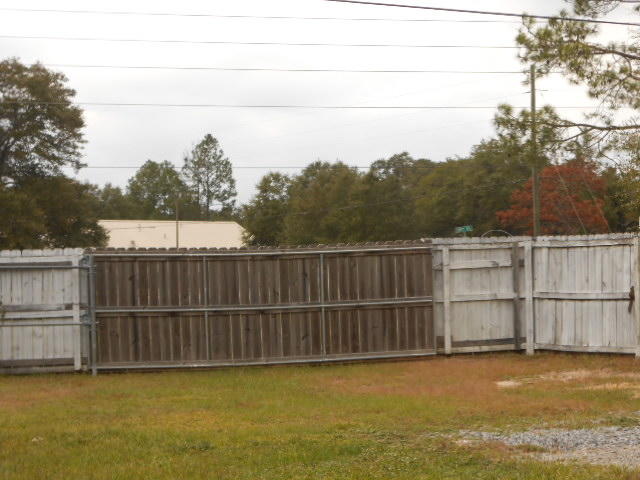 SPRING HOLLOW ESTATES - Residential