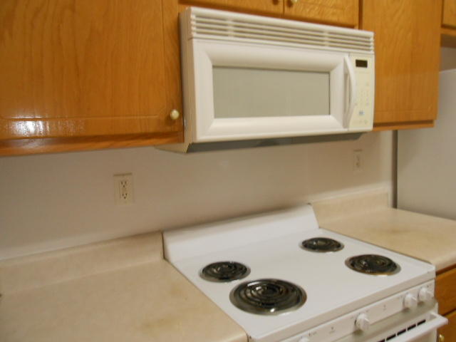 SPRING HOLLOW ESTATES - Residential