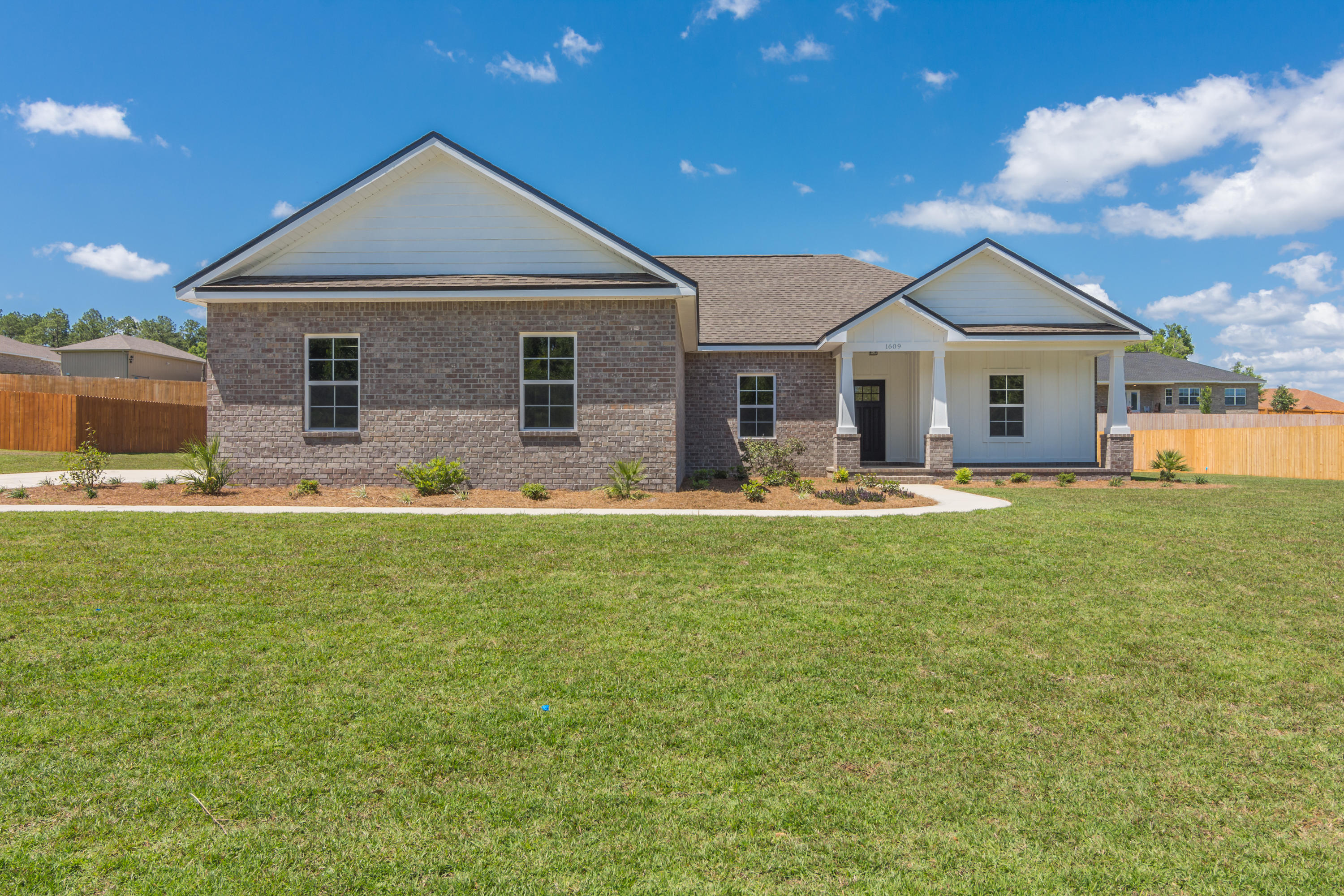 MOSSY OAKS - Residential