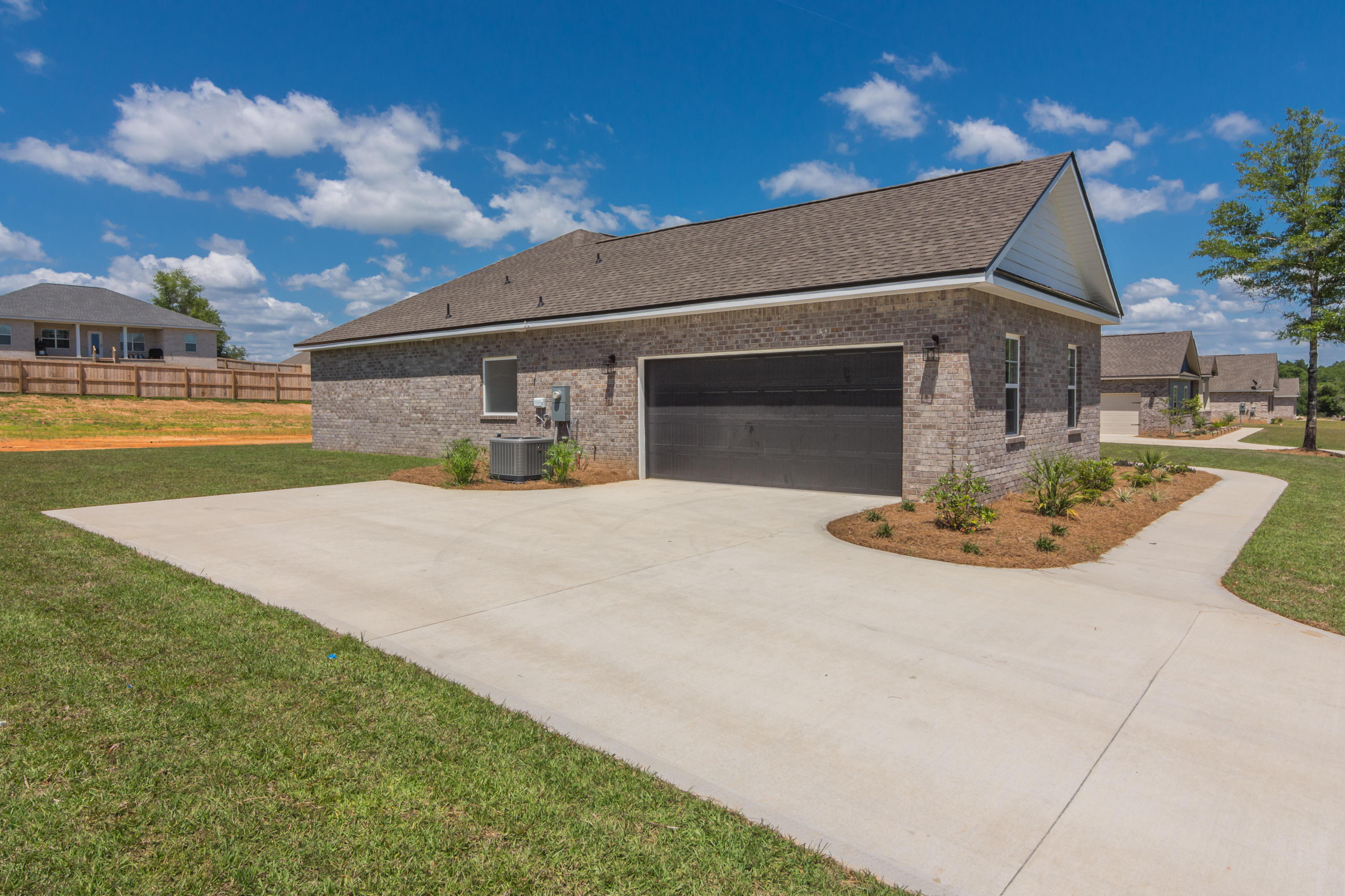 MOSSY OAKS - Residential