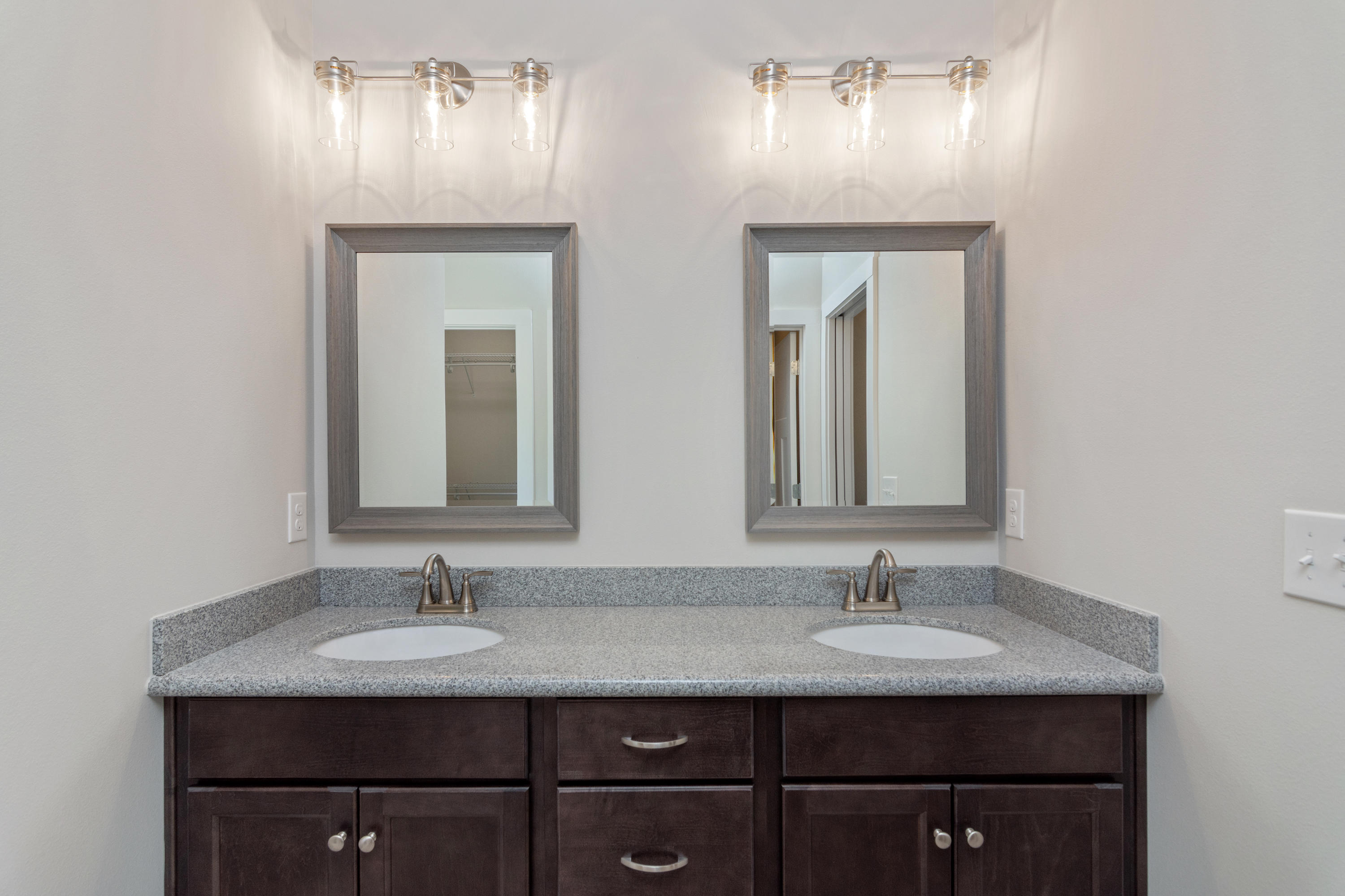 MOSSY OAKS - Residential