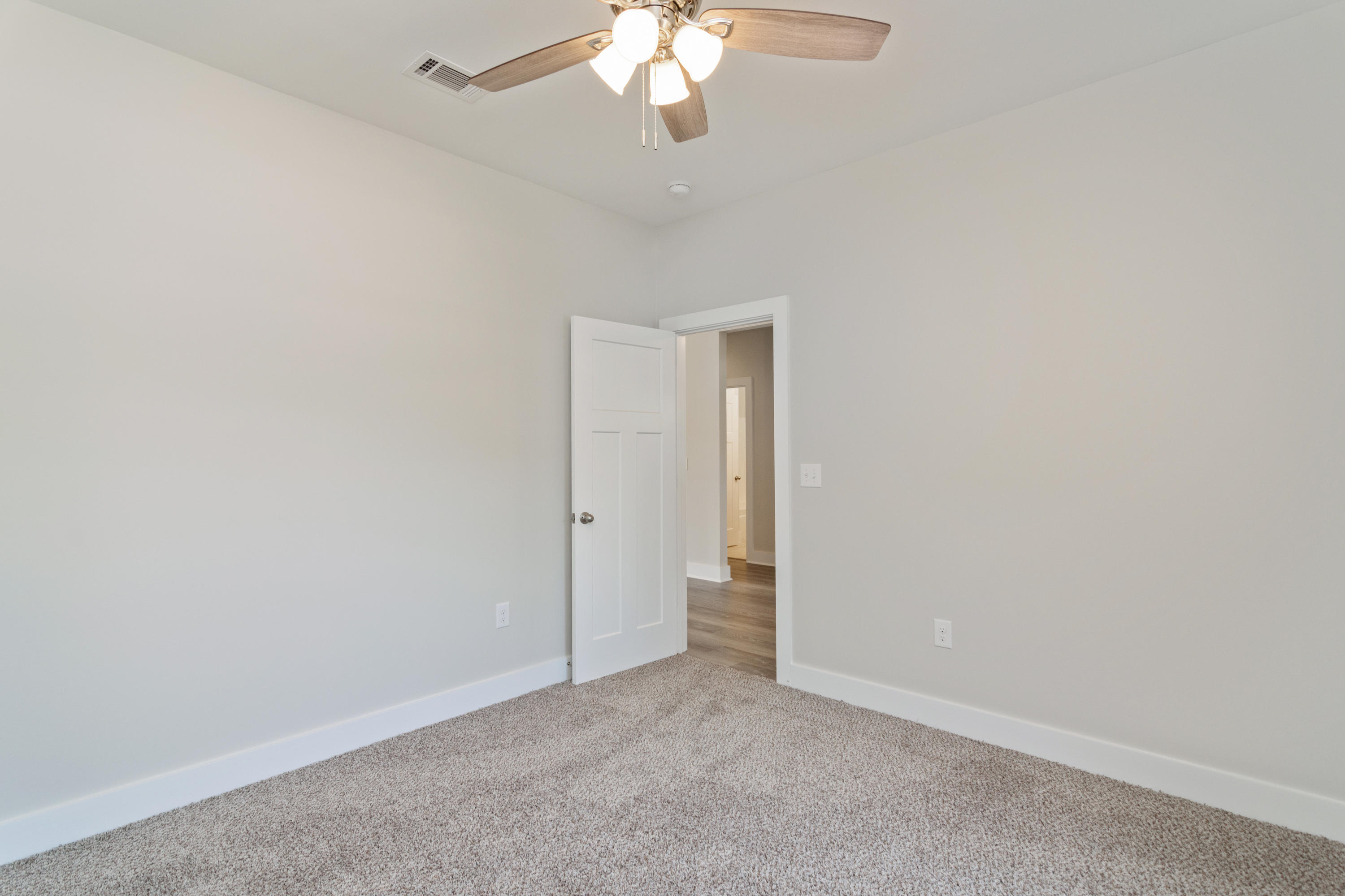 MOSSY OAKS - Residential