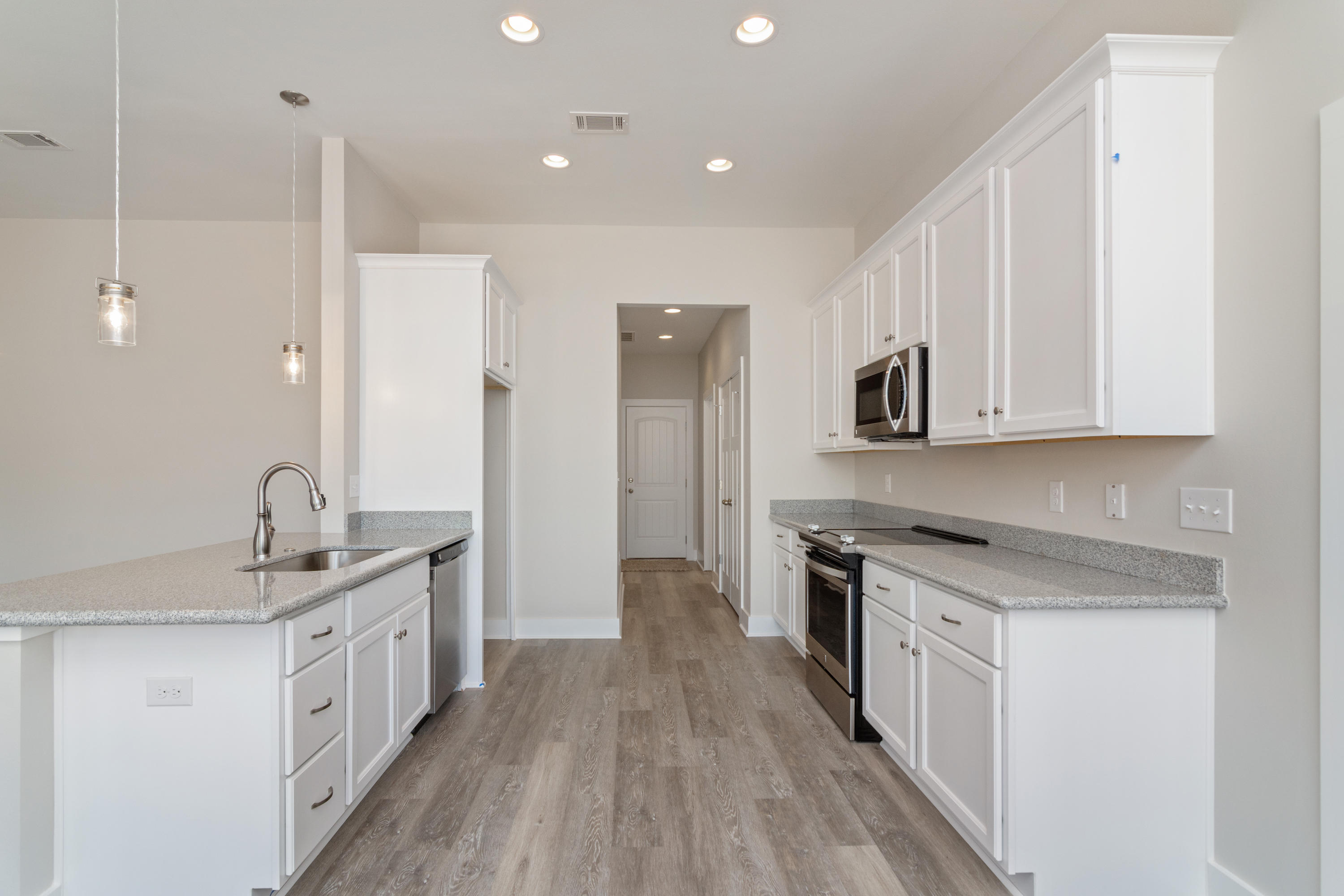 MOSSY OAKS - Residential