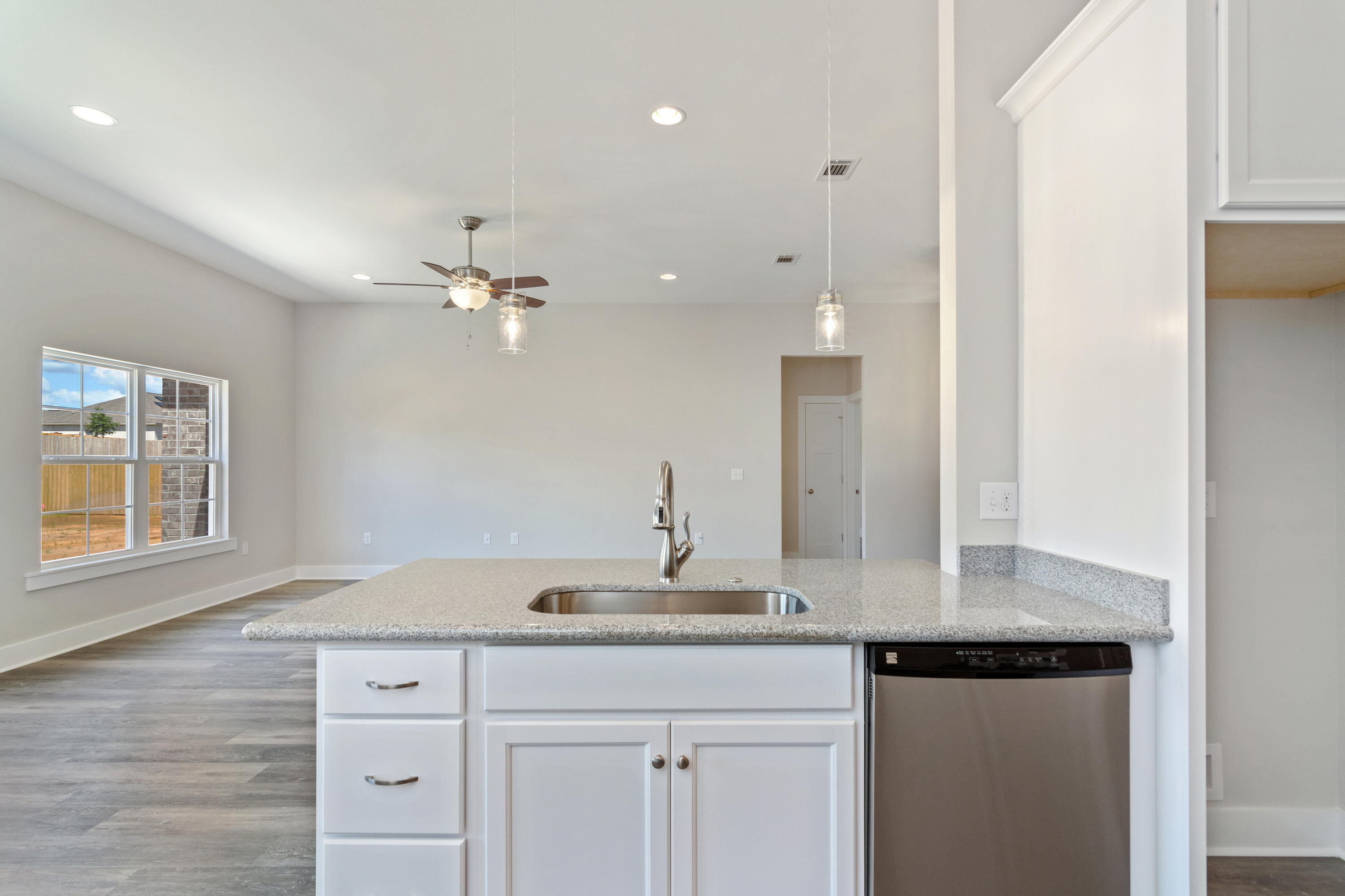 MOSSY OAKS - Residential