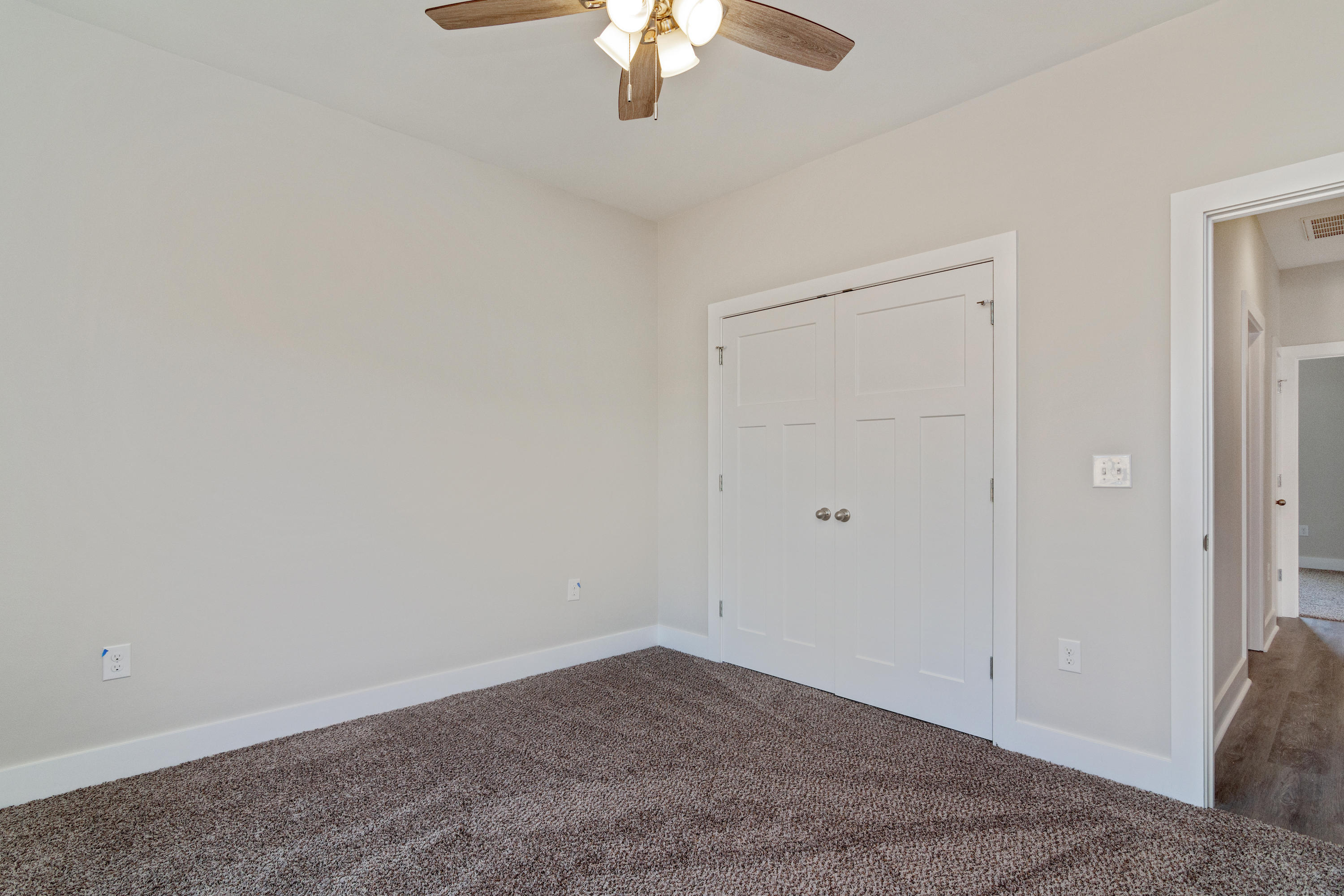 MOSSY OAKS - Residential