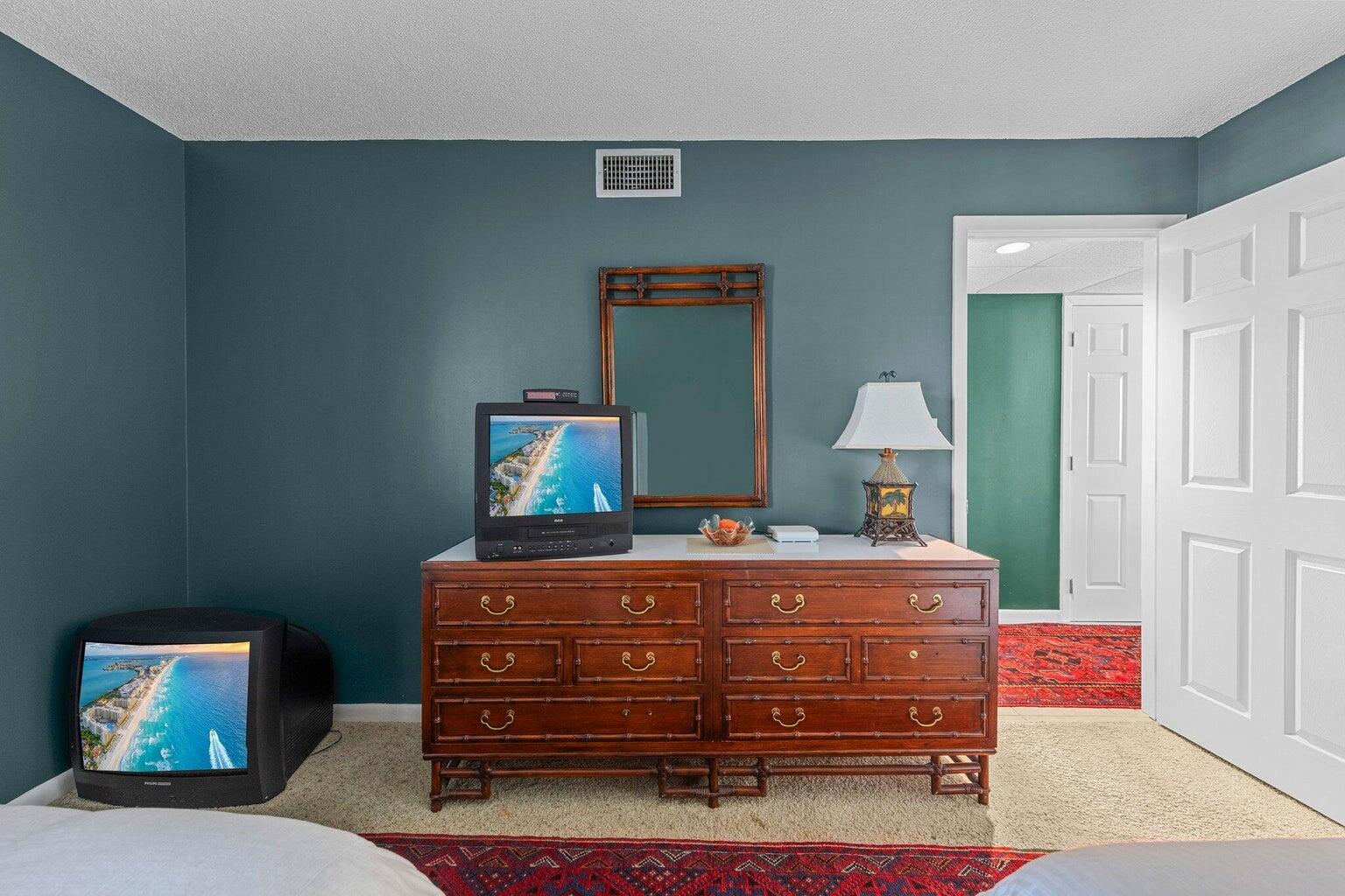 EDGEWATER BEACH CONDO PH 2 - Residential