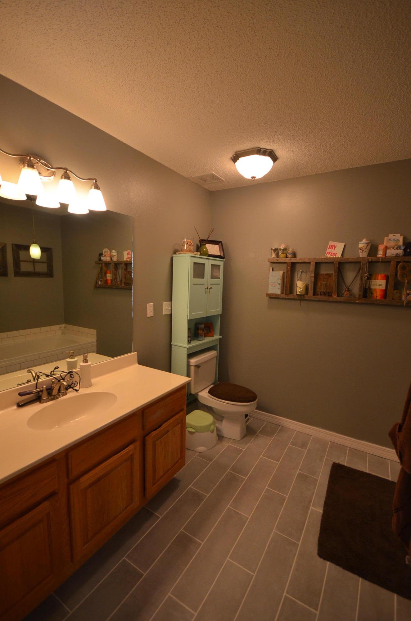 WINDING CREEK ESTATES PH 3 - Residential