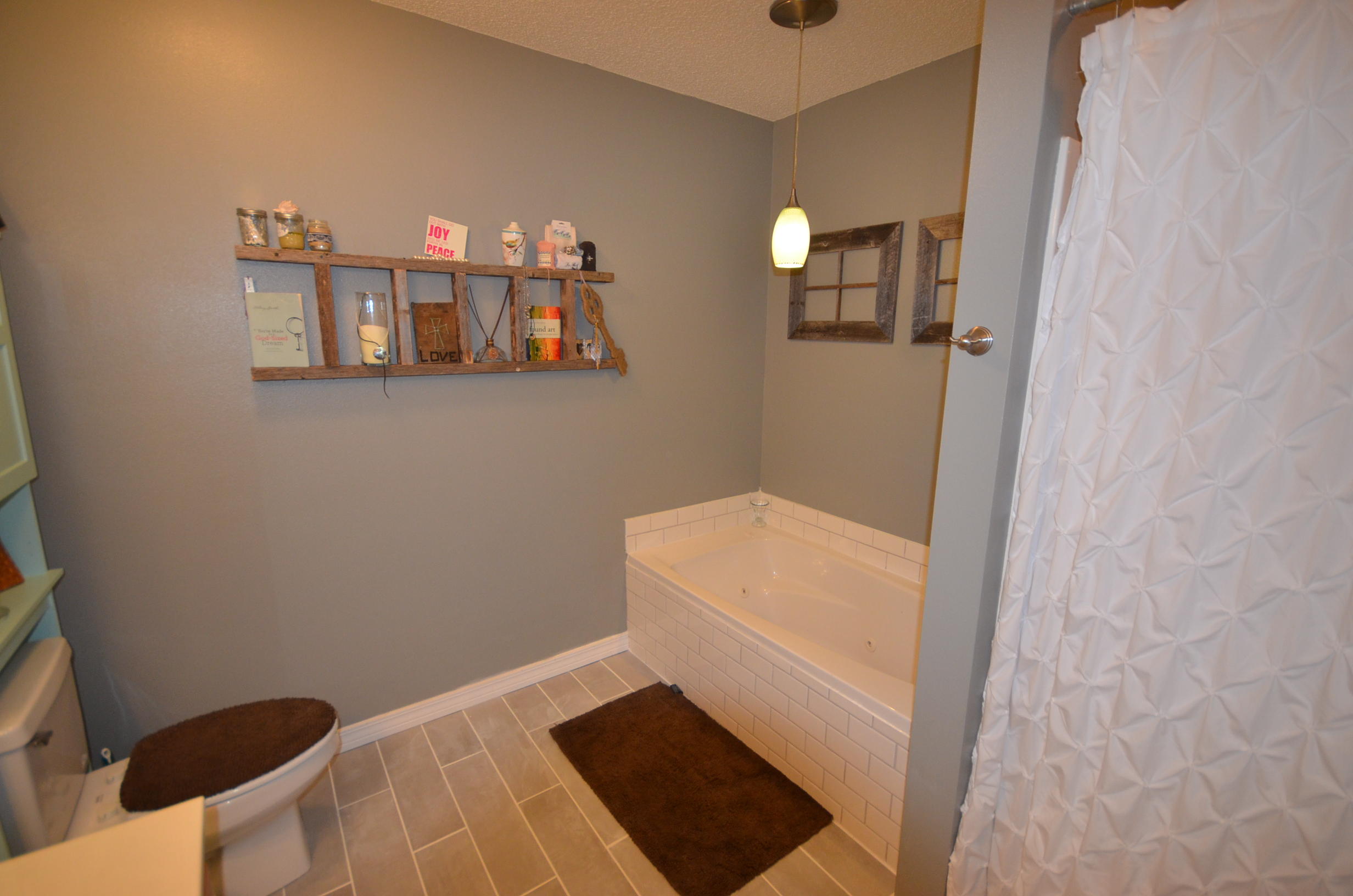 WINDING CREEK ESTATES PH 3 - Residential