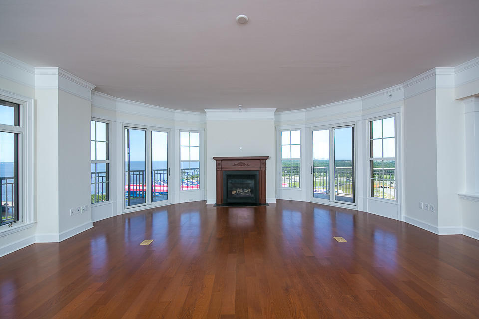 ONE WATER PLACE AT KELLY PLANTATION - Residential