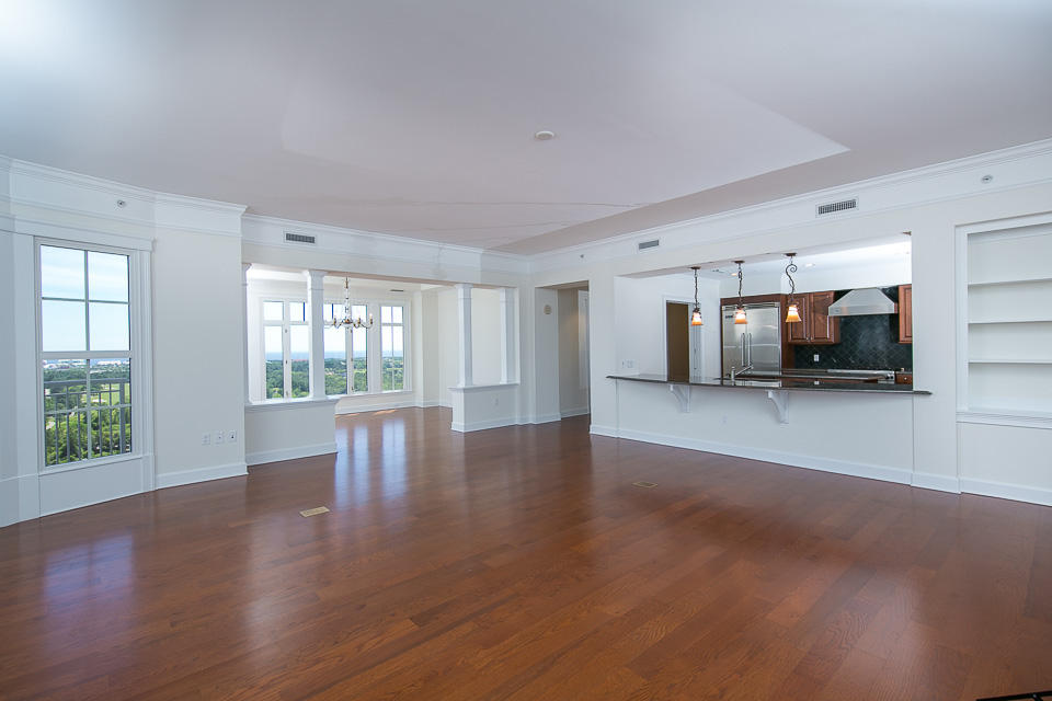 ONE WATER PLACE AT KELLY PLANTATION - Residential