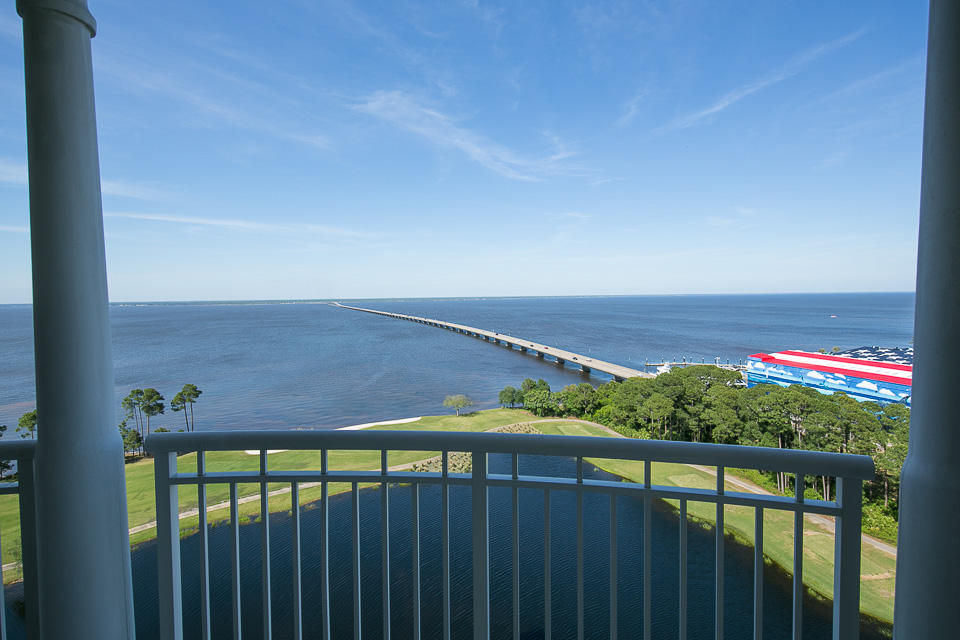ONE WATER PLACE AT KELLY PLANTATION - Residential