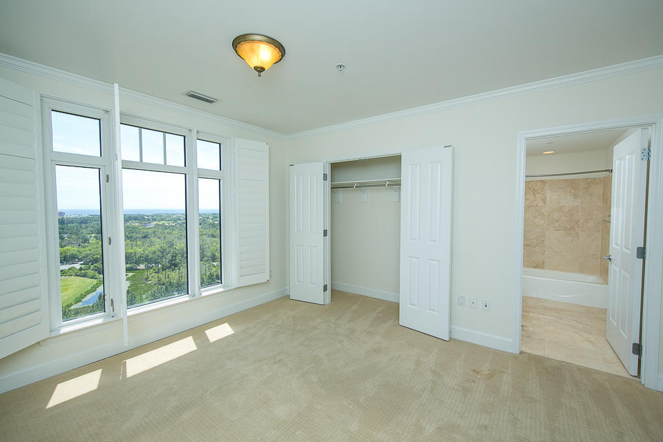 ONE WATER PLACE AT KELLY PLANTATION - Residential