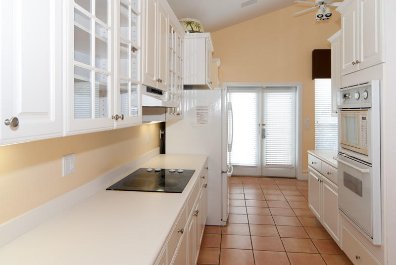 VILLAGE OF WHITE CLIFFS THE - Residential