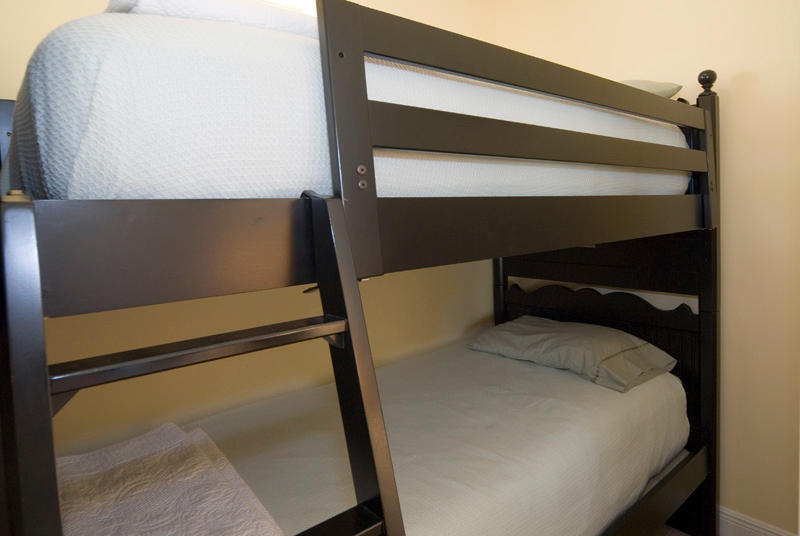 VILLAGE OF WHITE CLIFFS THE - Residential