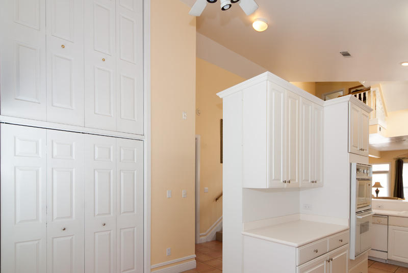 VILLAGE OF WHITE CLIFFS THE - Residential