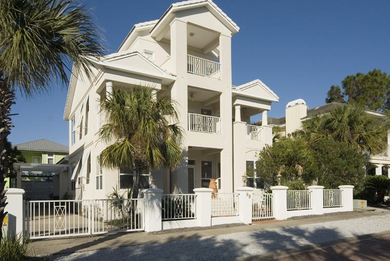 VILLAGE OF WHITE CLIFFS THE - Residential