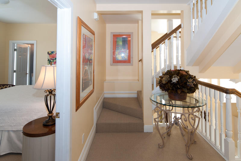 VILLAGE OF WHITE CLIFFS THE - Residential