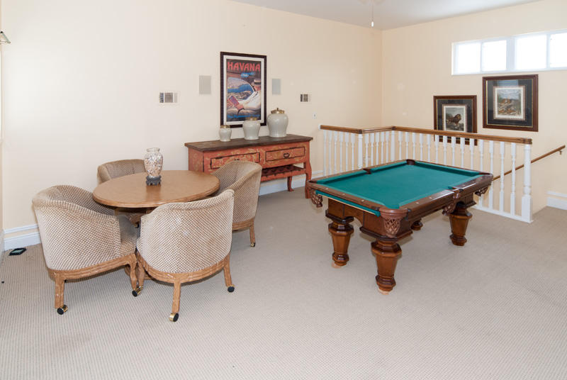 VILLAGE OF WHITE CLIFFS THE - Residential