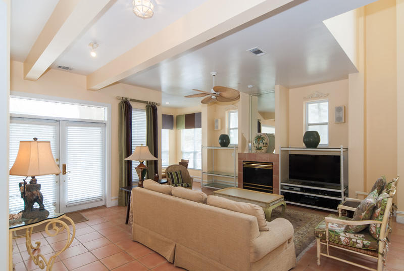 VILLAGE OF WHITE CLIFFS THE - Residential