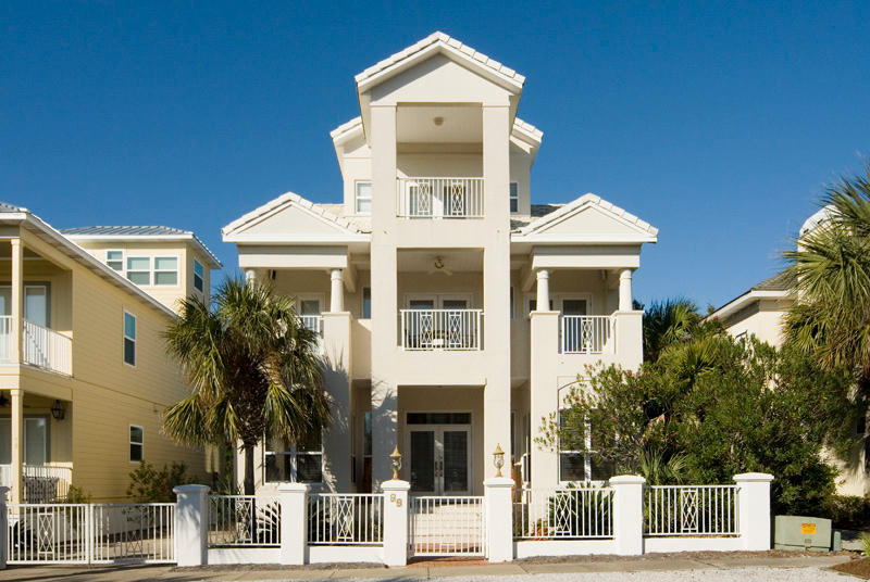 VILLAGE OF WHITE CLIFFS THE - Residential