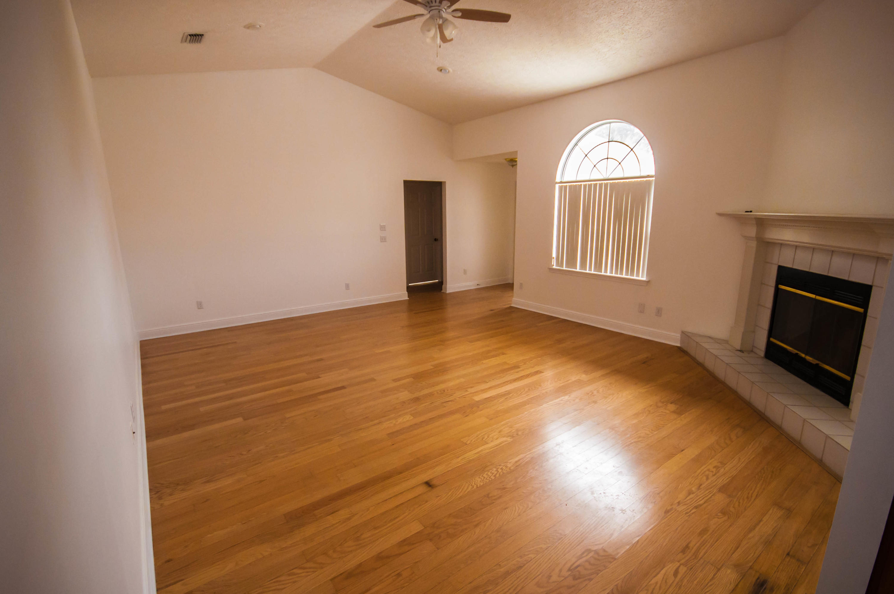 NORTH LAGOON OAKS 8TH ADDN - Residential