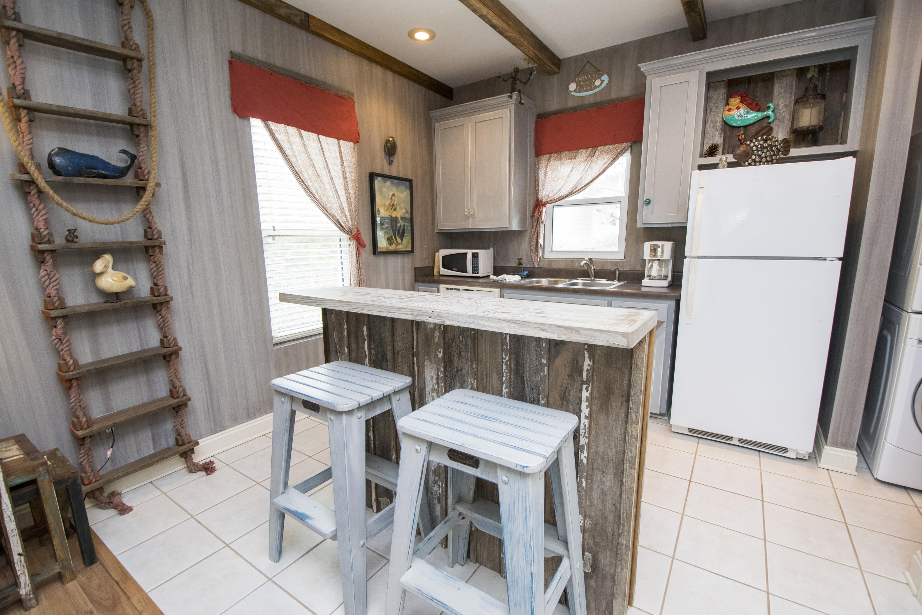 GROVE BY THE SEA - Residential