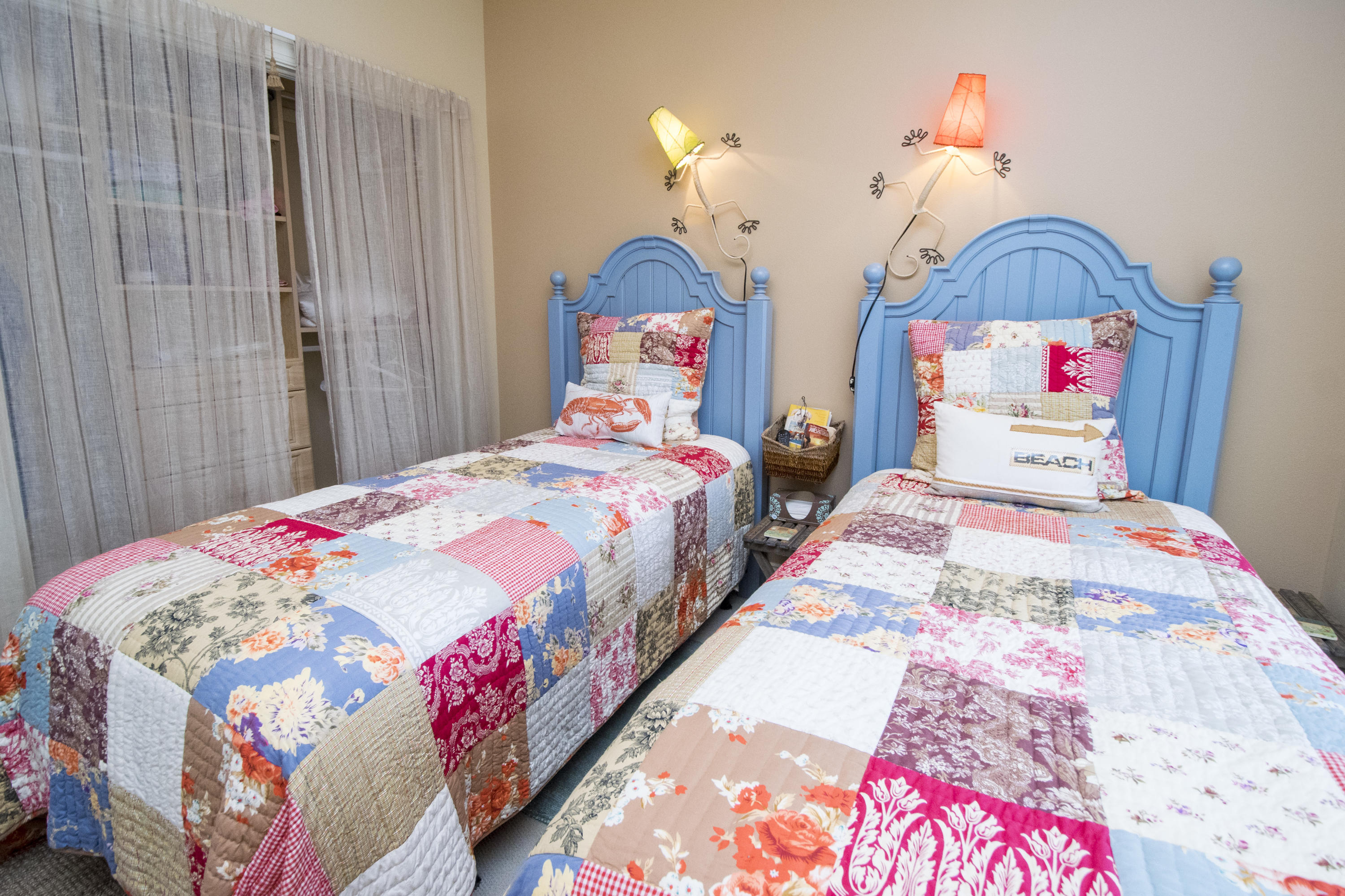 GROVE BY THE SEA - Residential