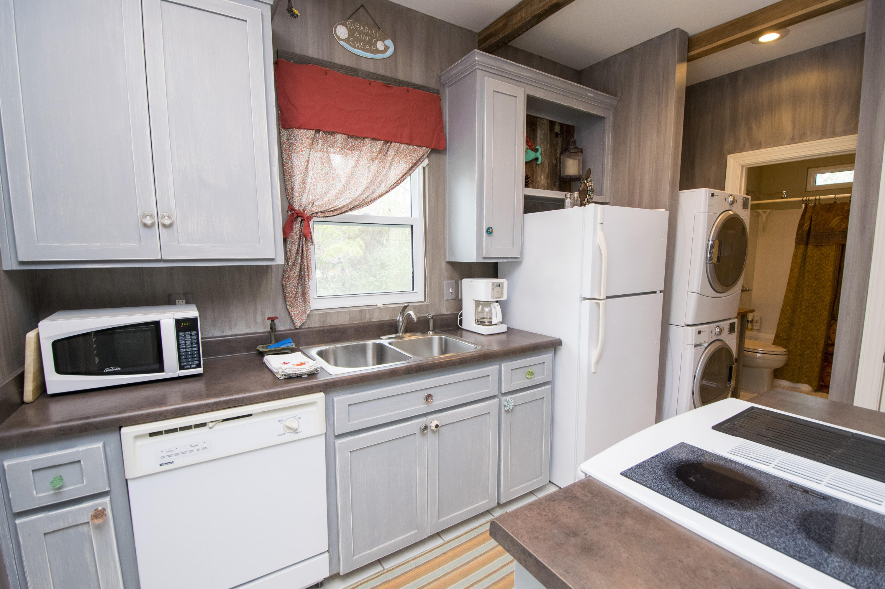 GROVE BY THE SEA - Residential