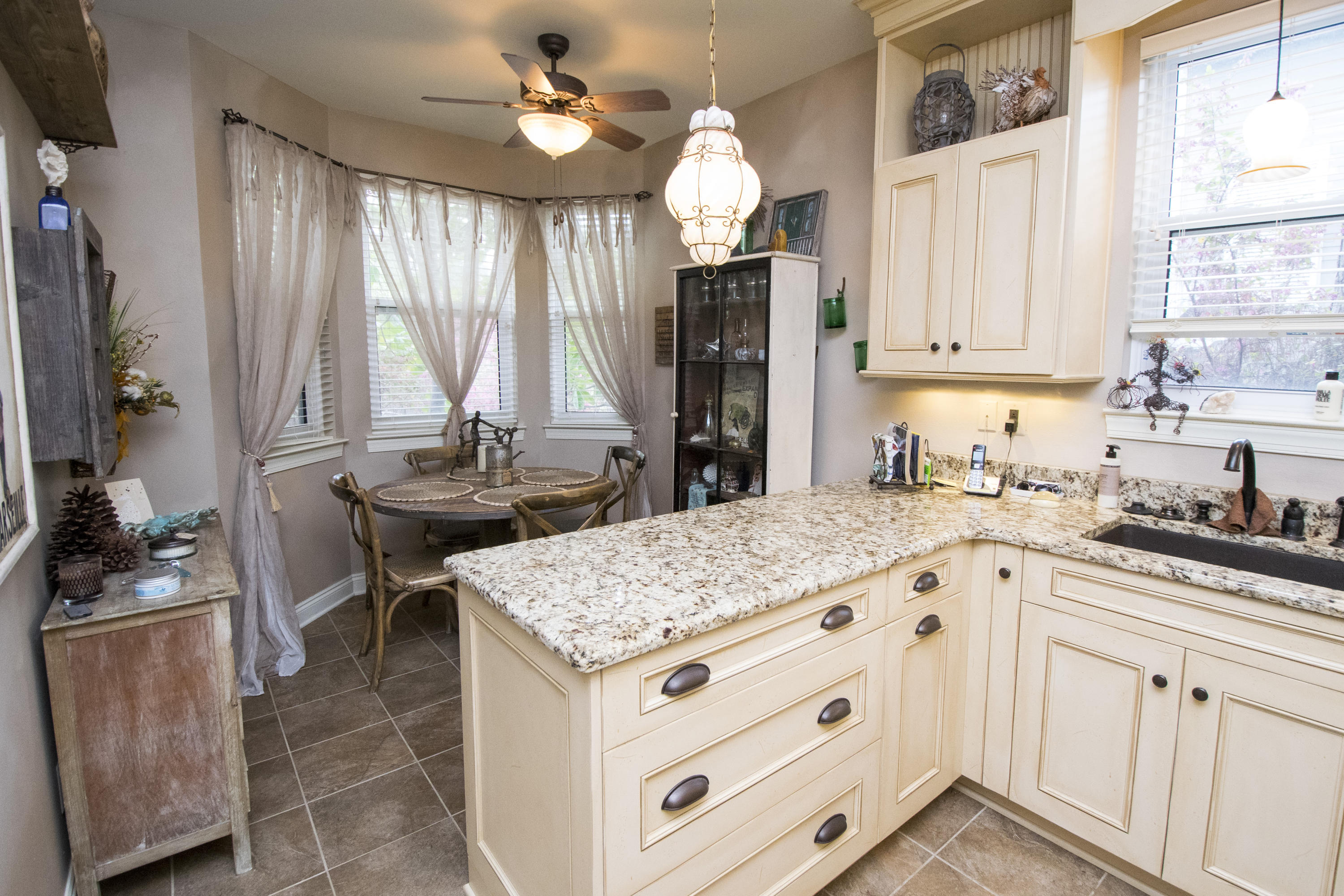 GROVE BY THE SEA - Residential