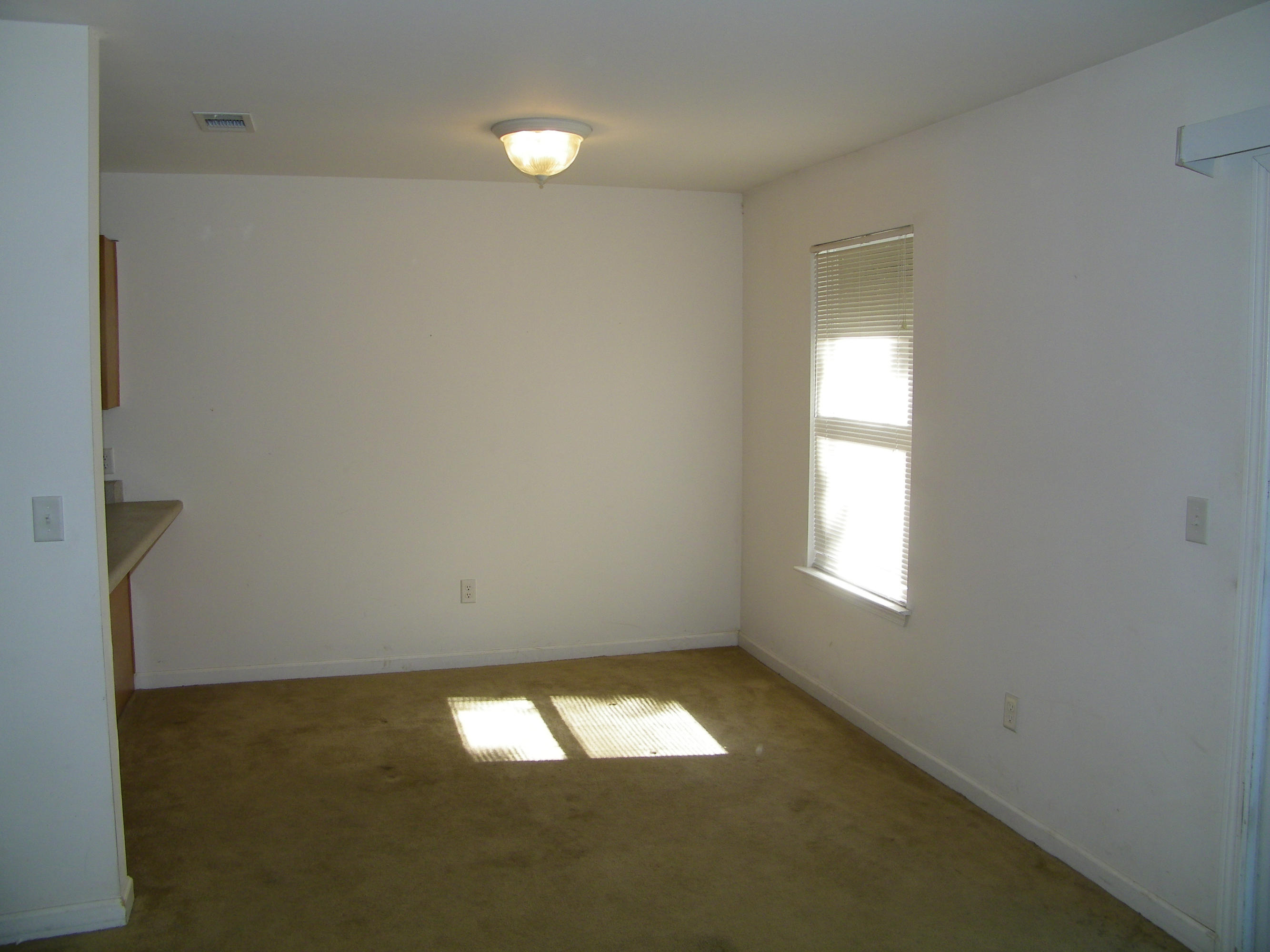 BAYWOOD T/H - Residential Lease