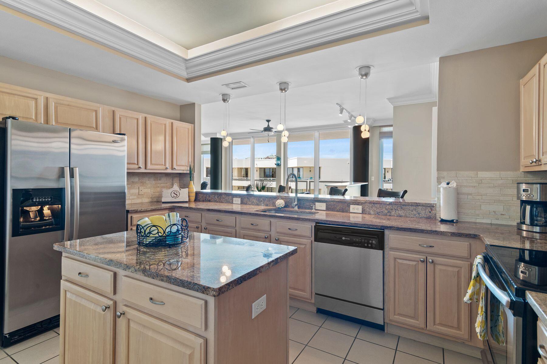 EAST PASS TOWERS CONDO PH 2 - Residential