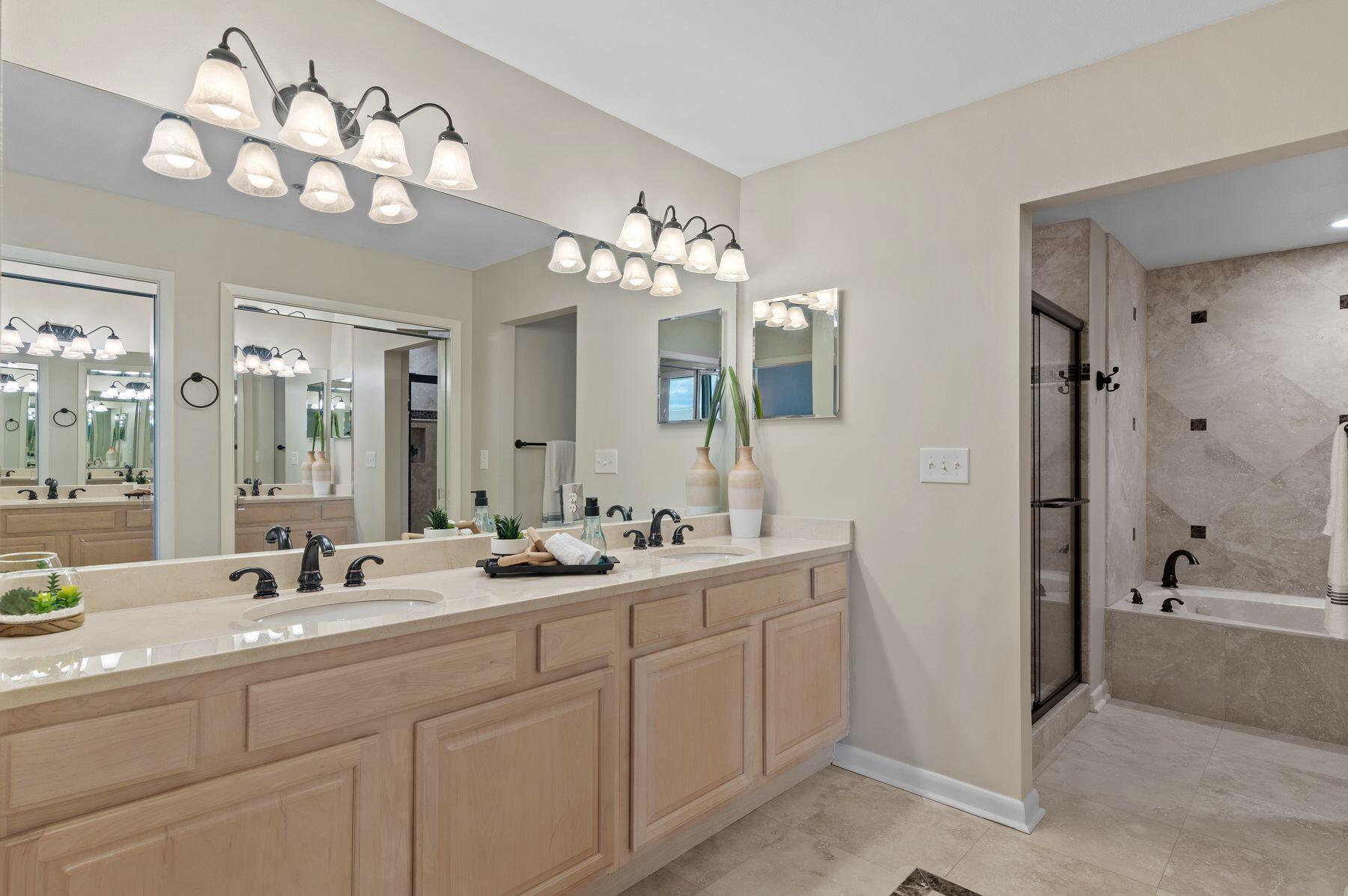 EAST PASS TOWERS CONDO PH 2 - Residential