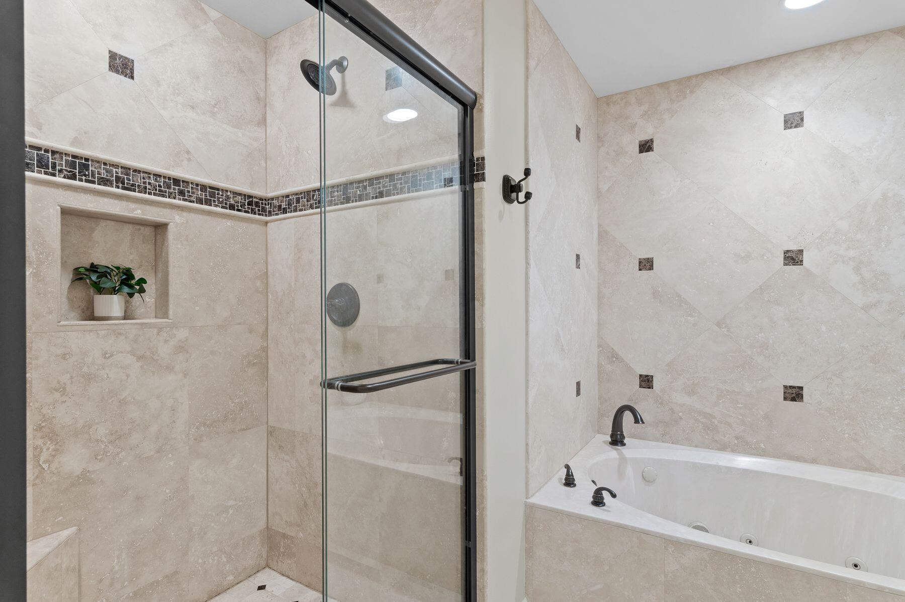 EAST PASS TOWERS CONDO PH 2 - Residential